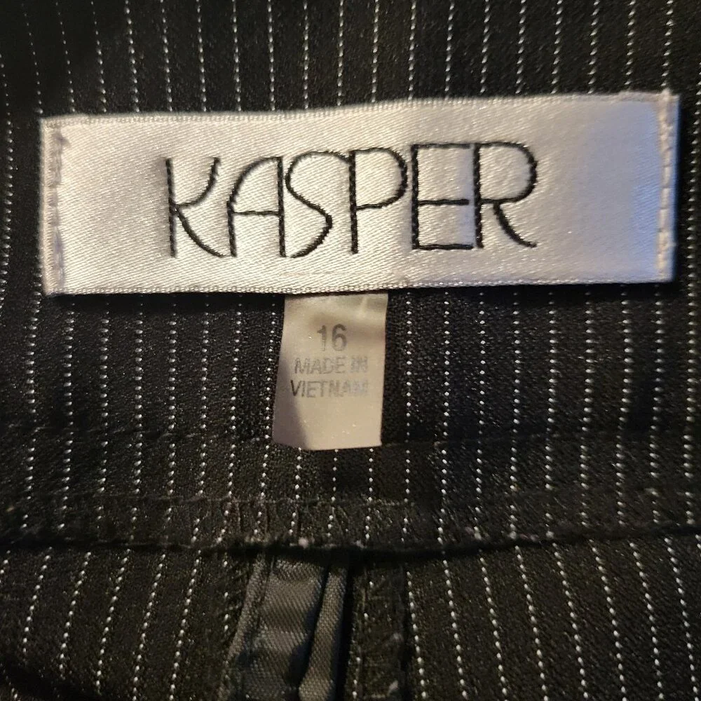 Jones New York Ladies Black Pin Stripe Slacks, Size 16, Kasper Brand - Picture 8 of 9